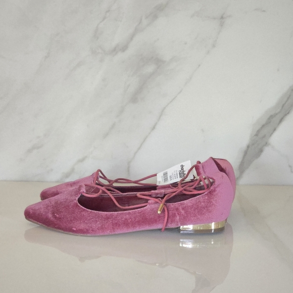 Charlotte Russe Sofia Pointy Toe strappy faux suede flats Size 8 - Picture 1 of 7